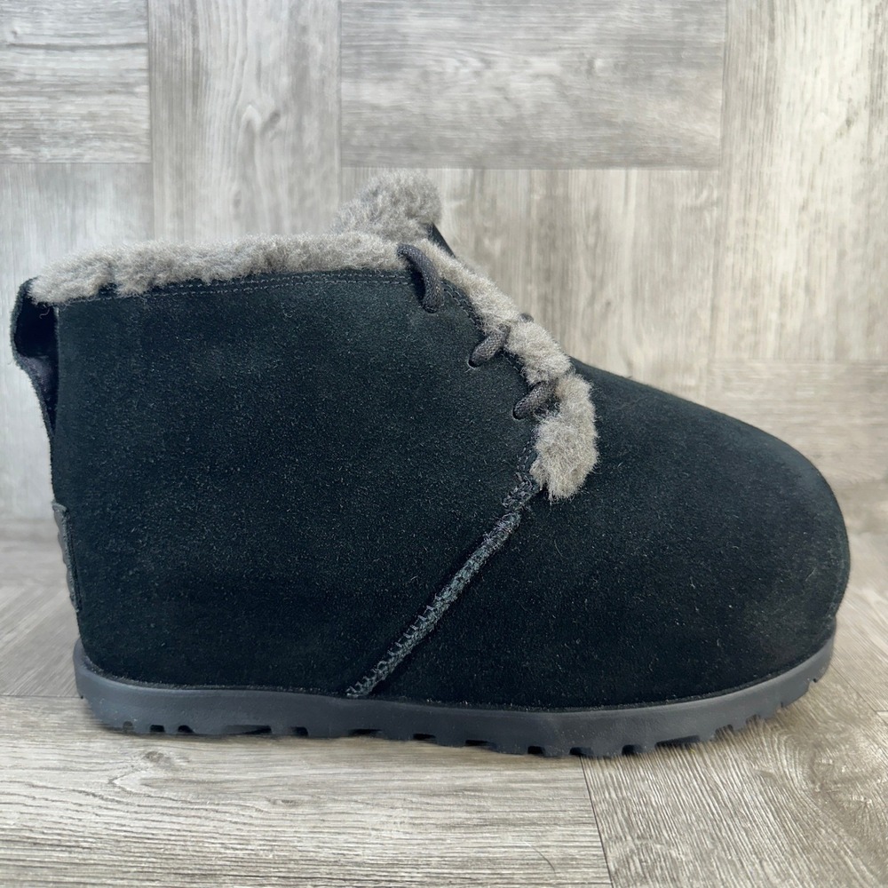 UGG Pumped Lace up Boot Women 7 Black Suede Faux Fur Trim Lace Up NEW 1158261